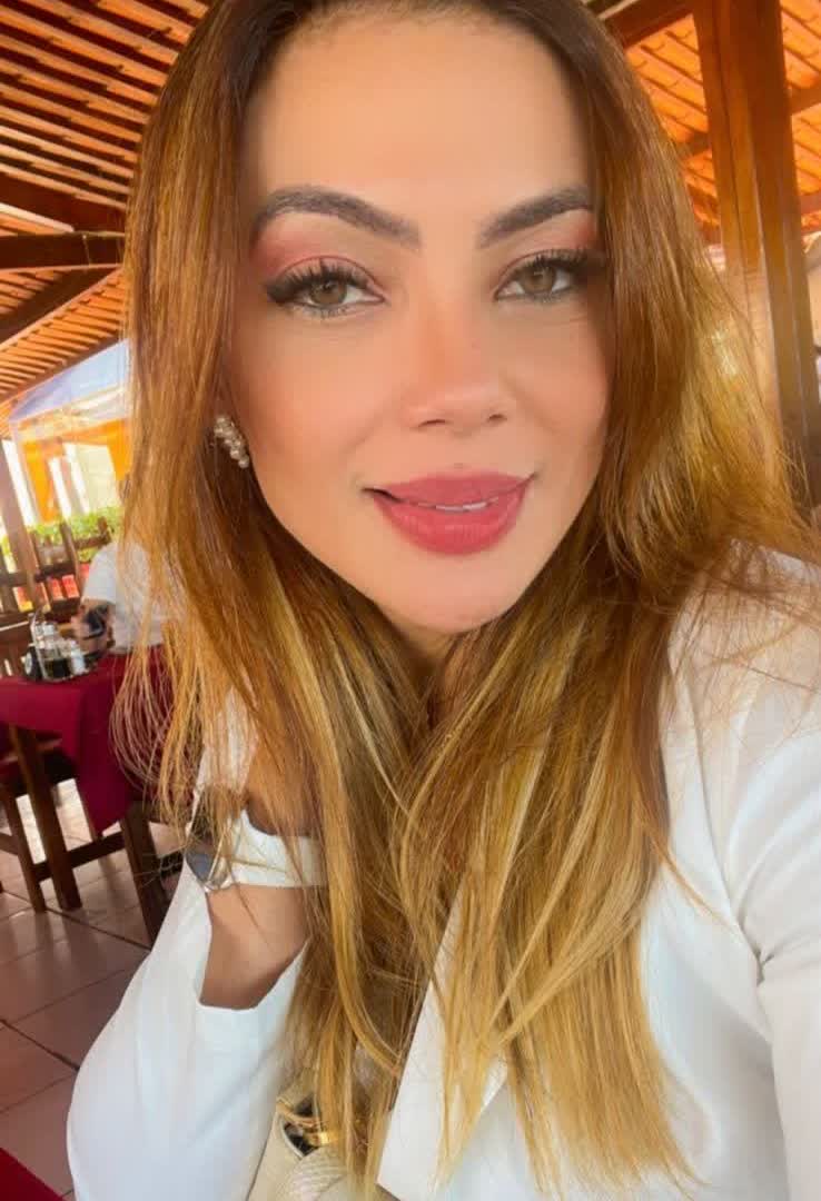 Retrato da Dra. Osana Hercullano para contato